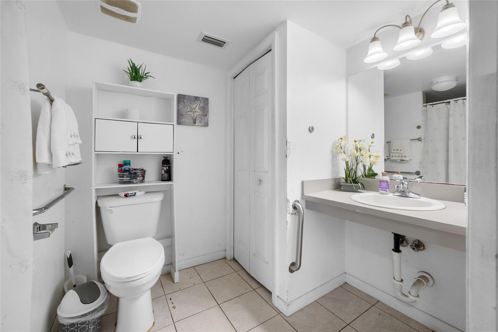 7607 W HANNA AVE, TAMPA, FL, 33615