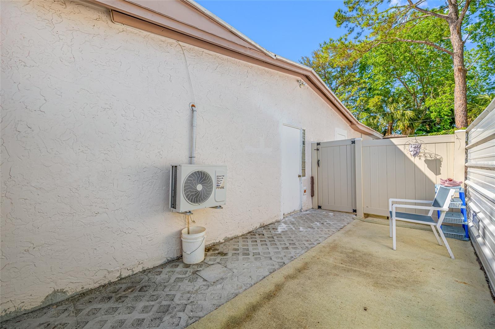 7607 W HANNA AVE, TAMPA, FL, 33615