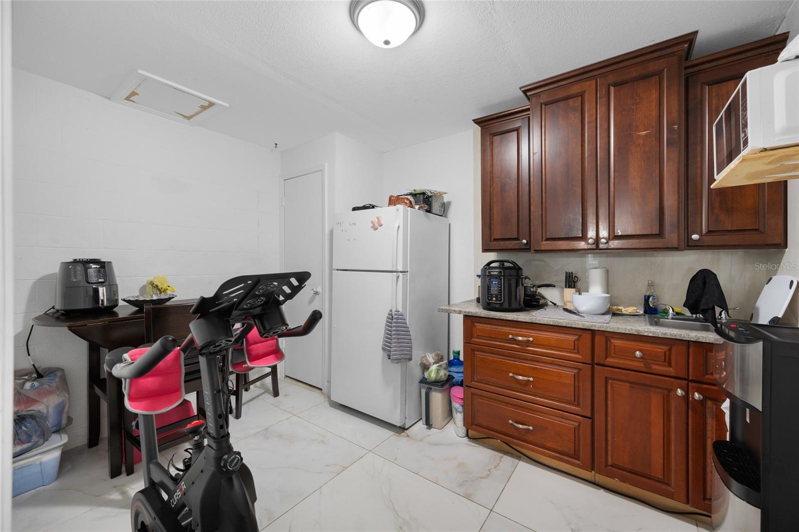 7607 W HANNA AVE, TAMPA, FL, 33615