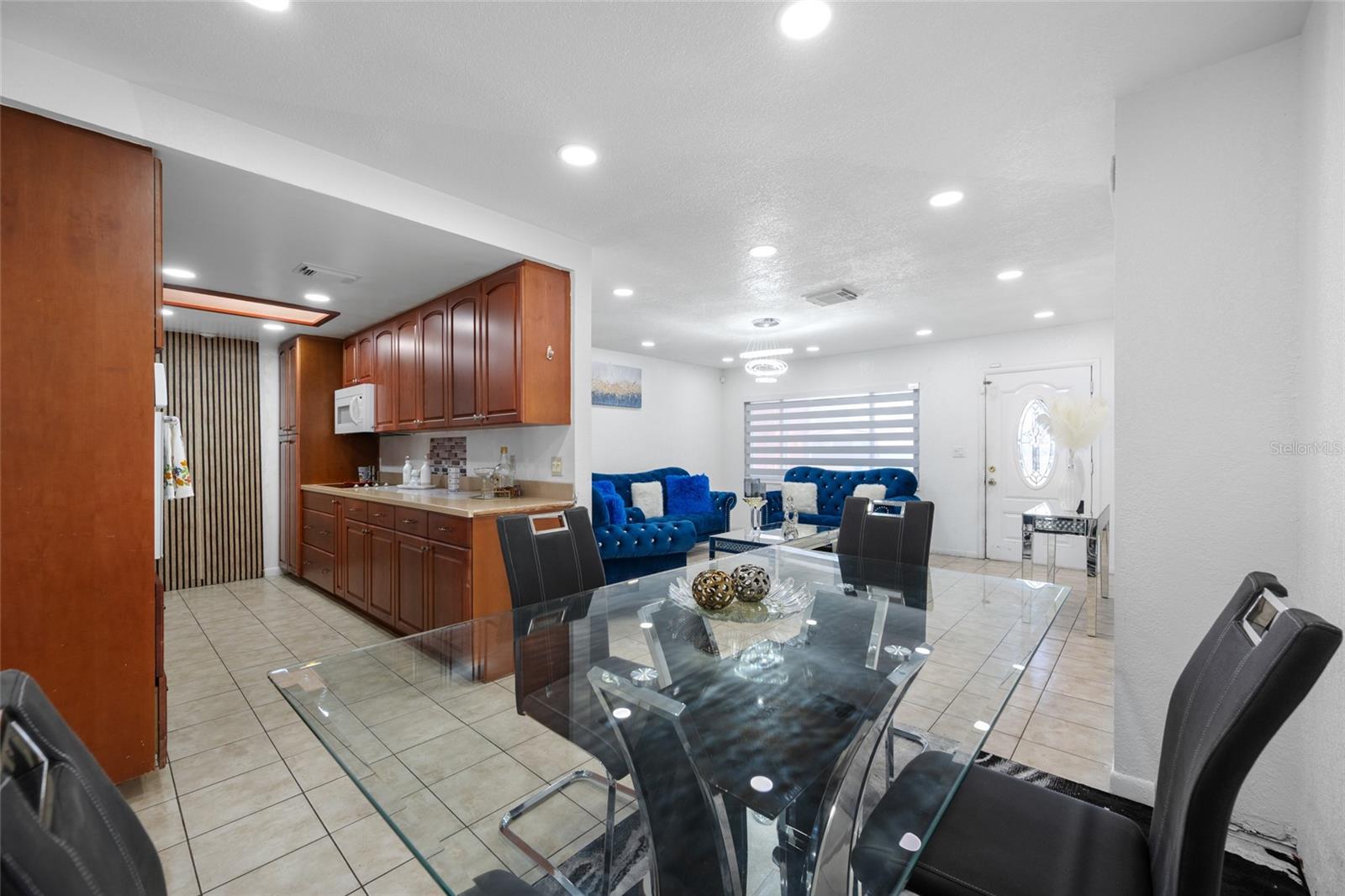 7607 W HANNA AVE, TAMPA, FL, 33615