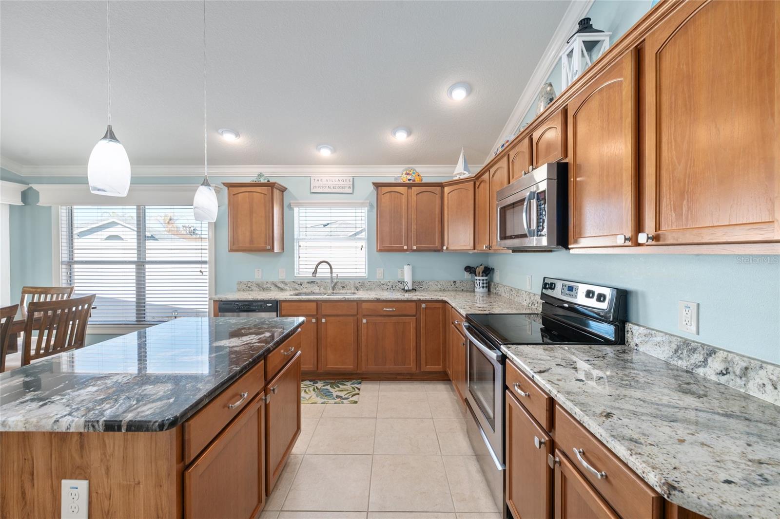 632 ARTEAGA WAY, THE VILLAGES, FL, 32162