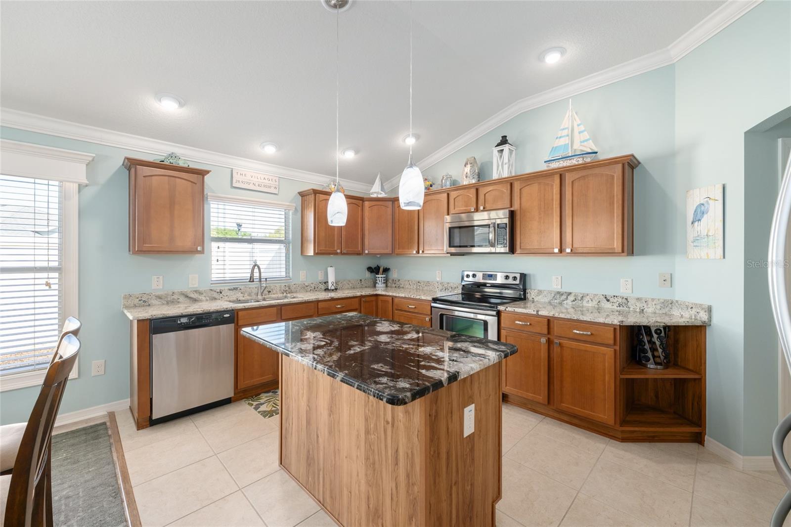 632 ARTEAGA WAY, THE VILLAGES, FL, 32162