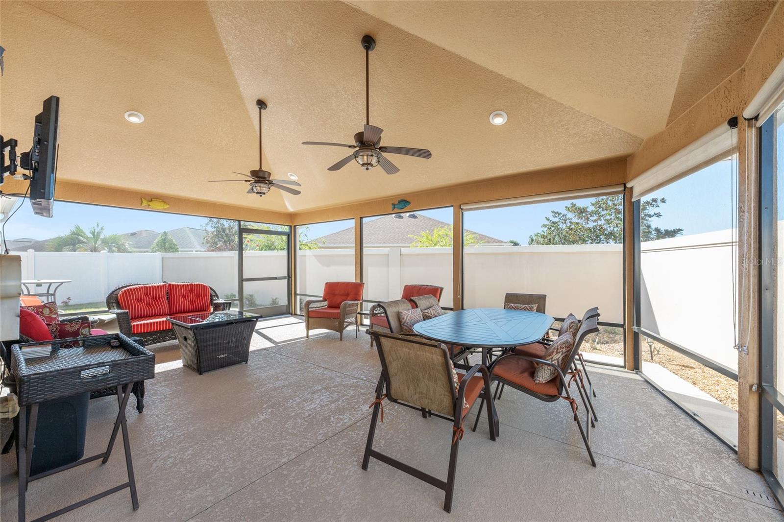 632 ARTEAGA WAY, THE VILLAGES, FL, 32162