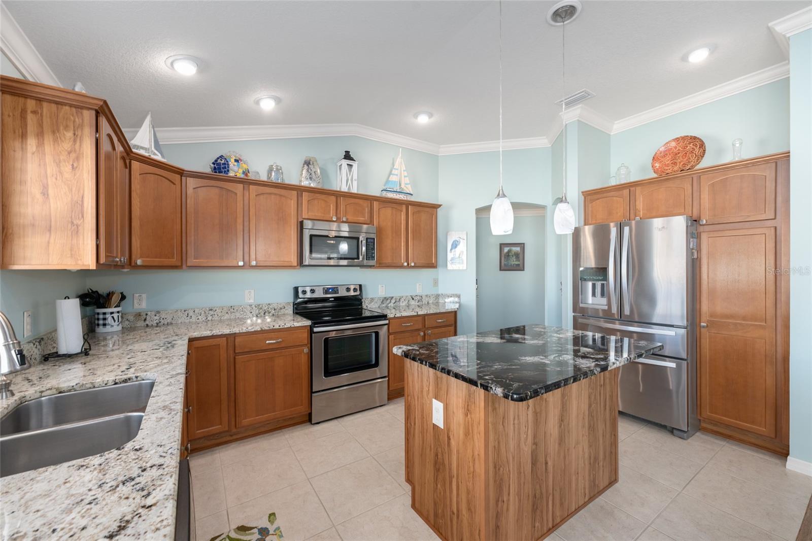 632 ARTEAGA WAY, THE VILLAGES, FL, 32162