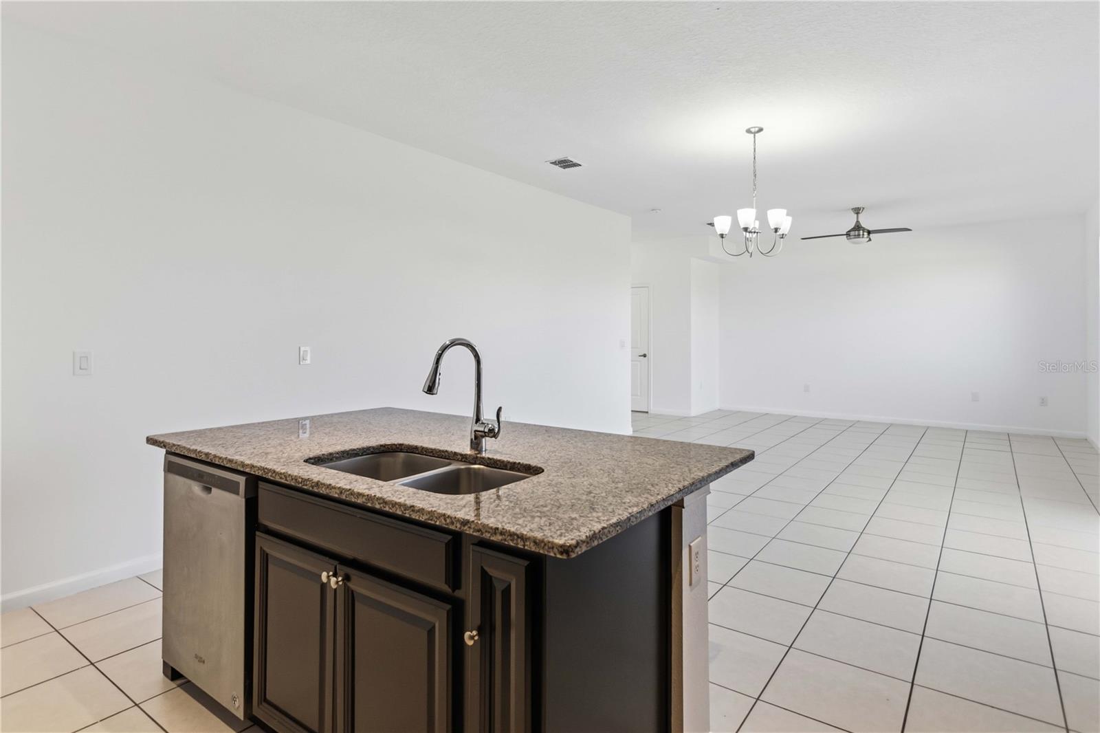 213 TRINITY RIDGE CIR, DAVENPORT, FL, 33897