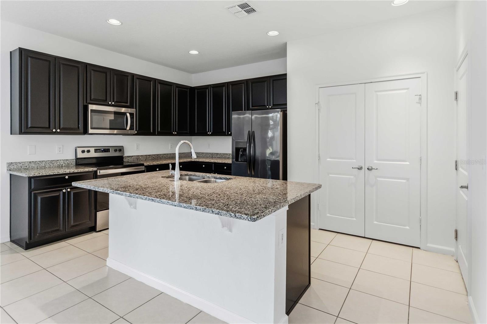 213 TRINITY RIDGE CIR, DAVENPORT, FL, 33897
