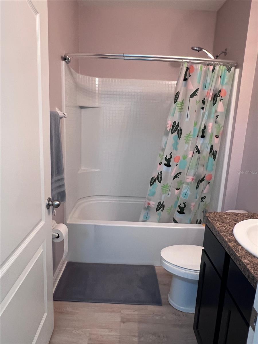 10120 HAWK STORM AVE, TAMPA, FL, 33610