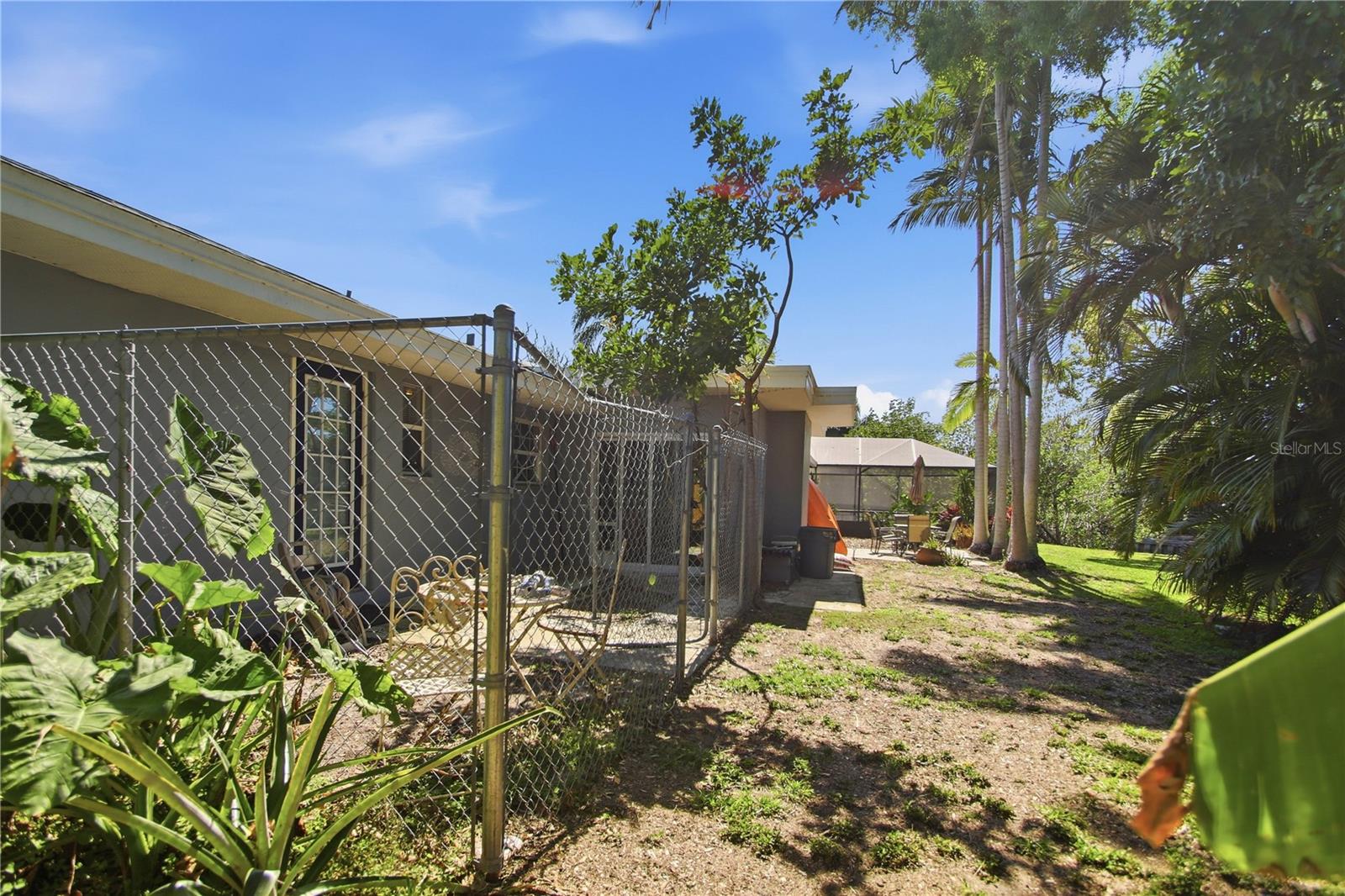 This fenced area is great for you pets if you wish to keep them confined to a smaller area.