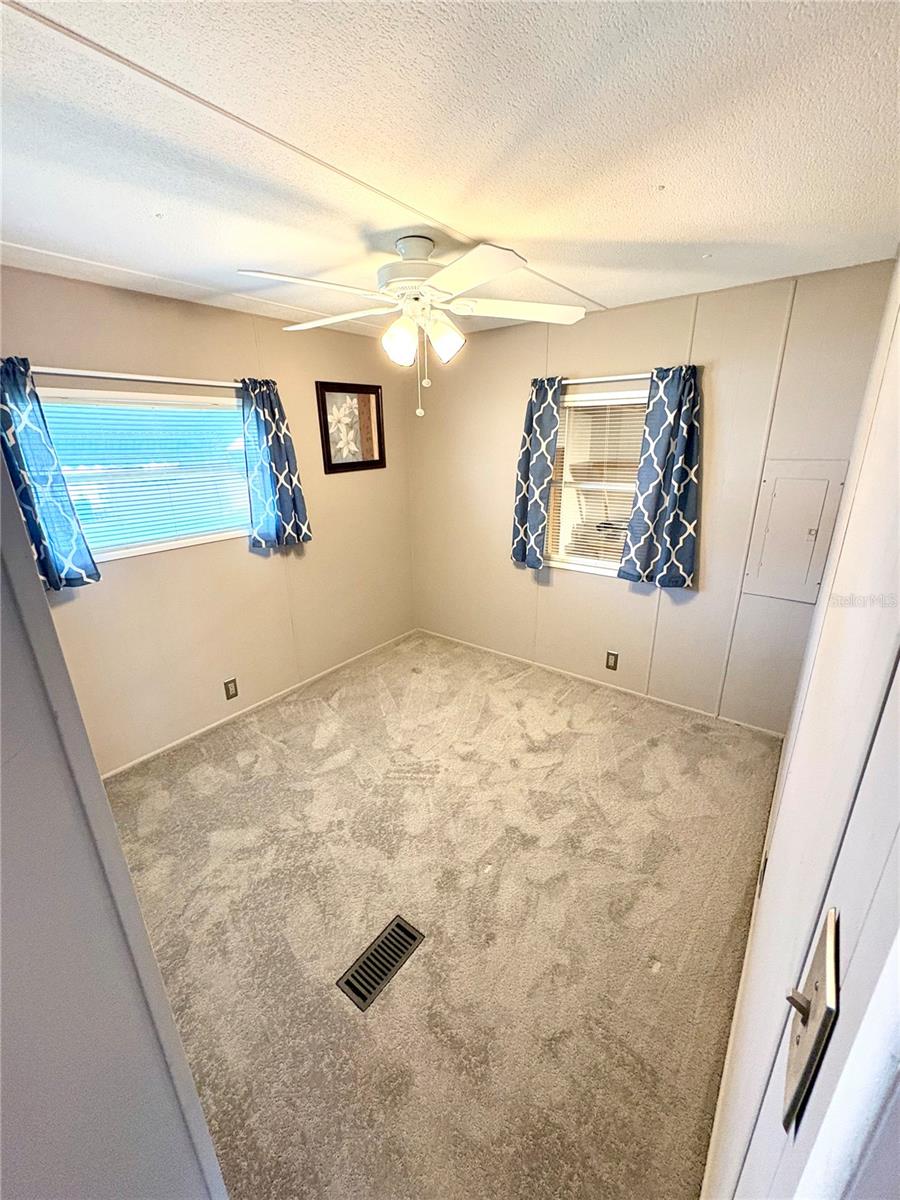 7481 FIRST CIRCLE DR, BROOKSVILLE, FL, 34613