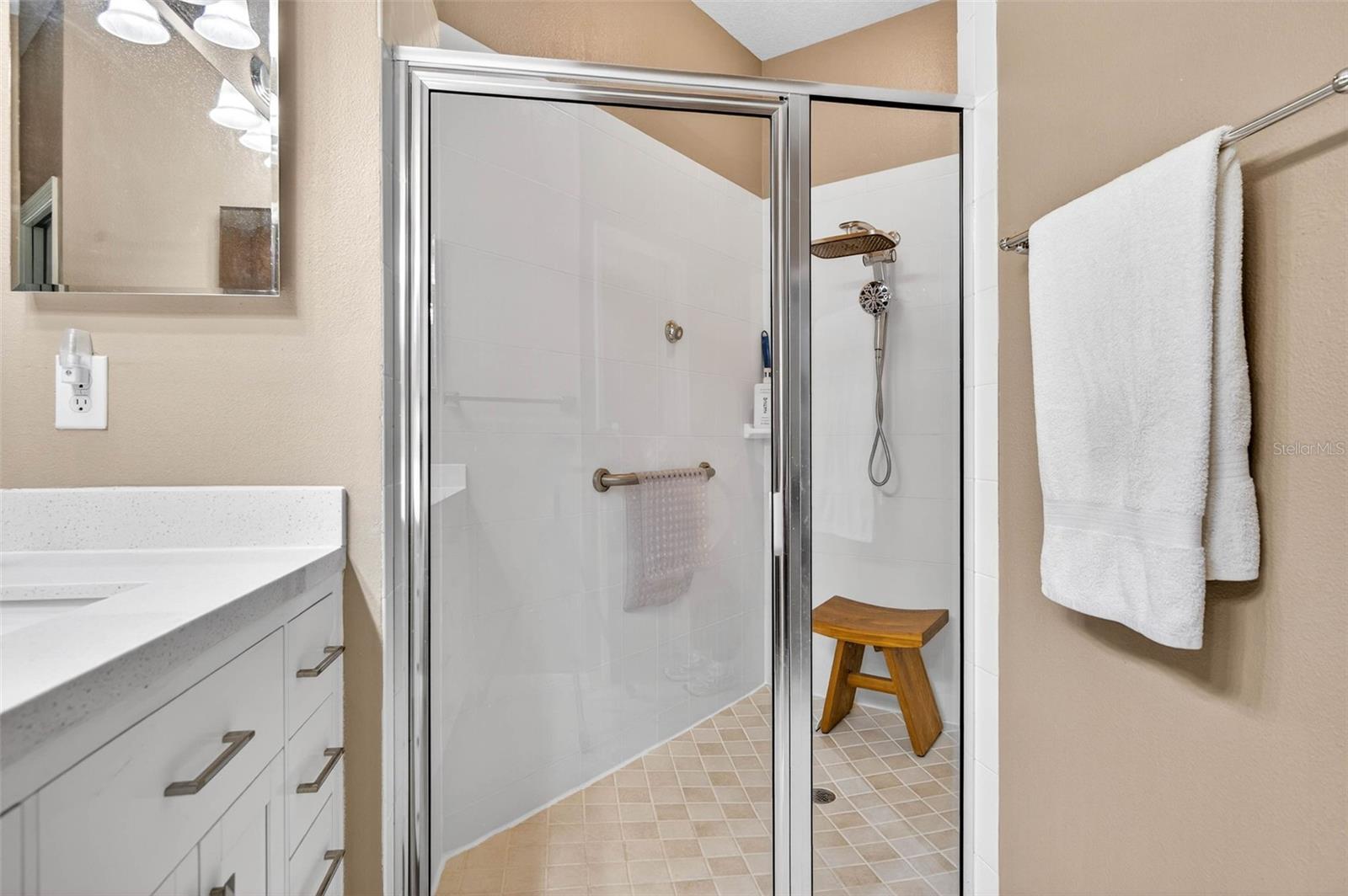 5658 SUNSET FALLS DR, APOLLO BEACH, FL, 33572