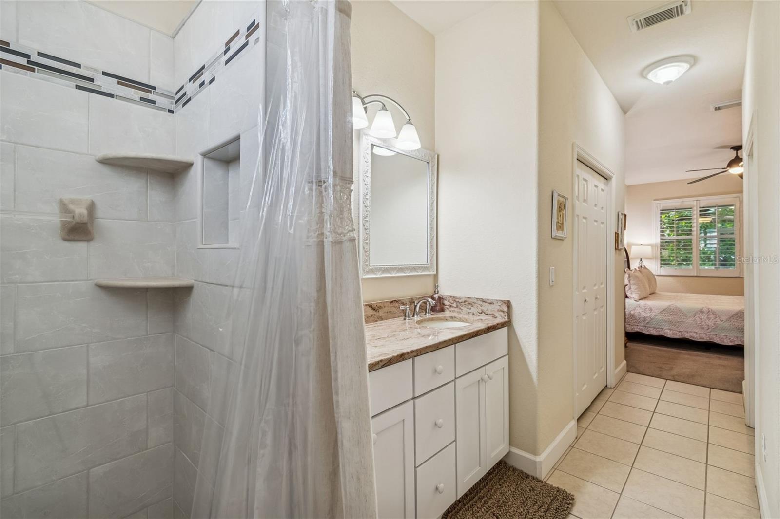 5351 NEIL DR, ST PETERSBURG, FL, 33714