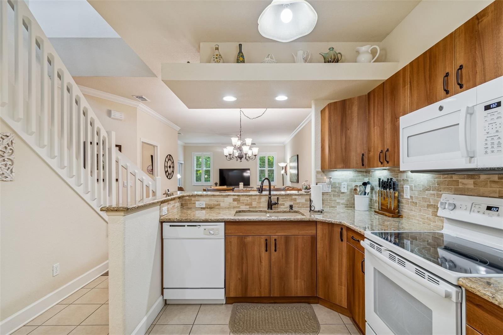 5351 NEIL DR, ST PETERSBURG, FL, 33714