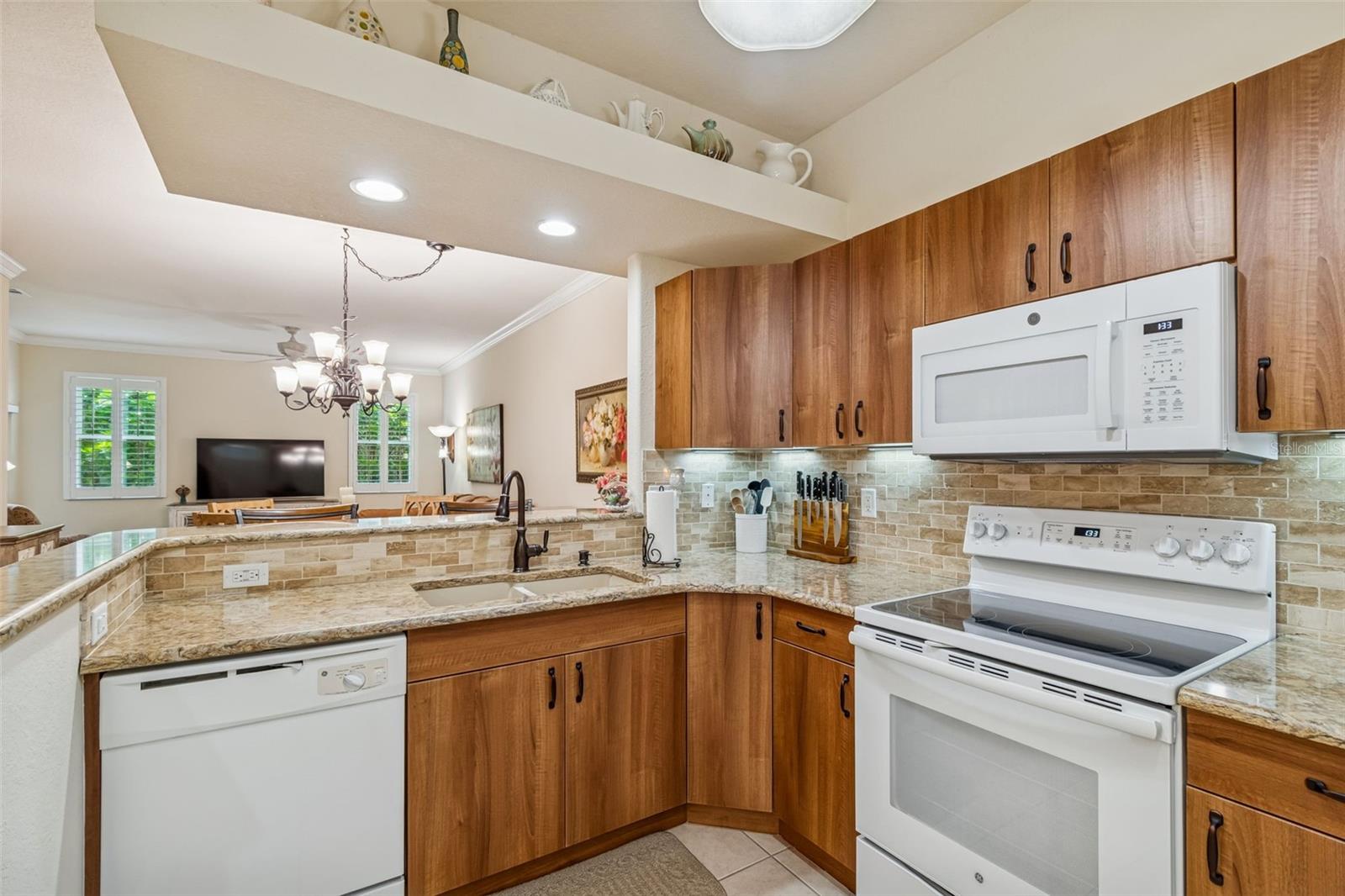 5351 NEIL DR, ST PETERSBURG, FL, 33714