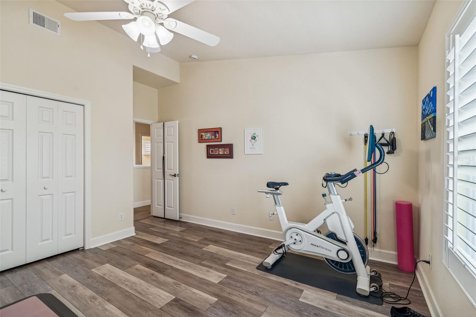5351 NEIL DR, ST PETERSBURG, FL, 33714