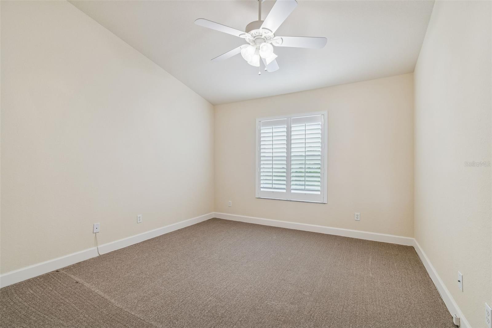 5351 NEIL DR, ST PETERSBURG, FL, 33714