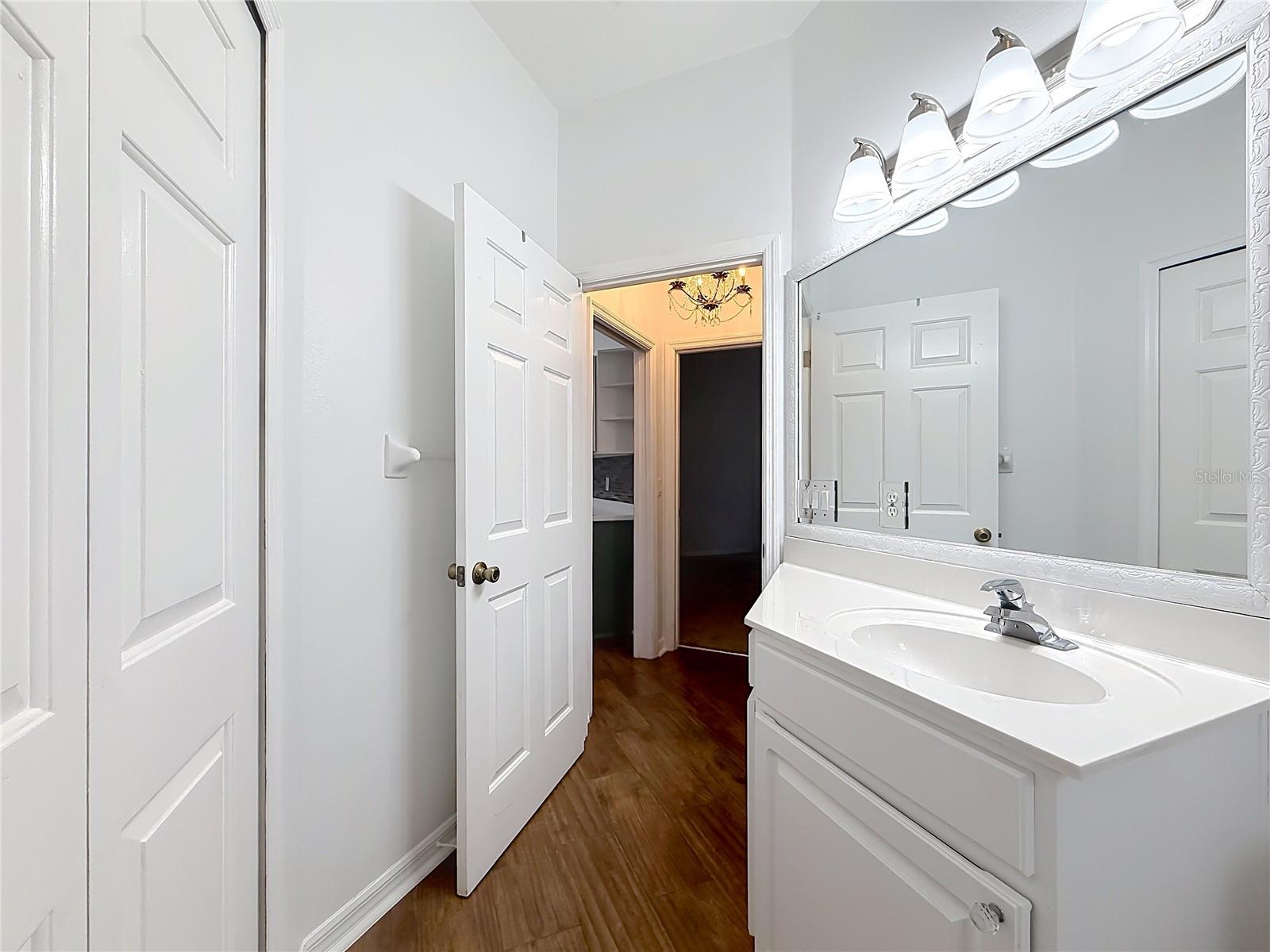 507 DOWLING CIR, LADY LAKE, FL, 32159