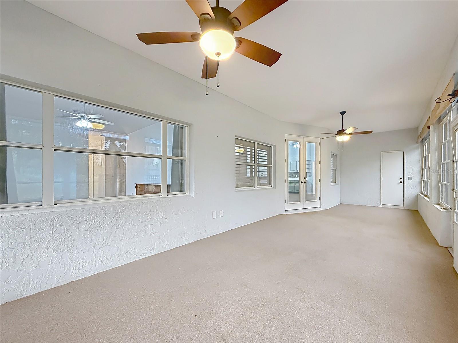 507 DOWLING CIR, LADY LAKE, FL, 32159
