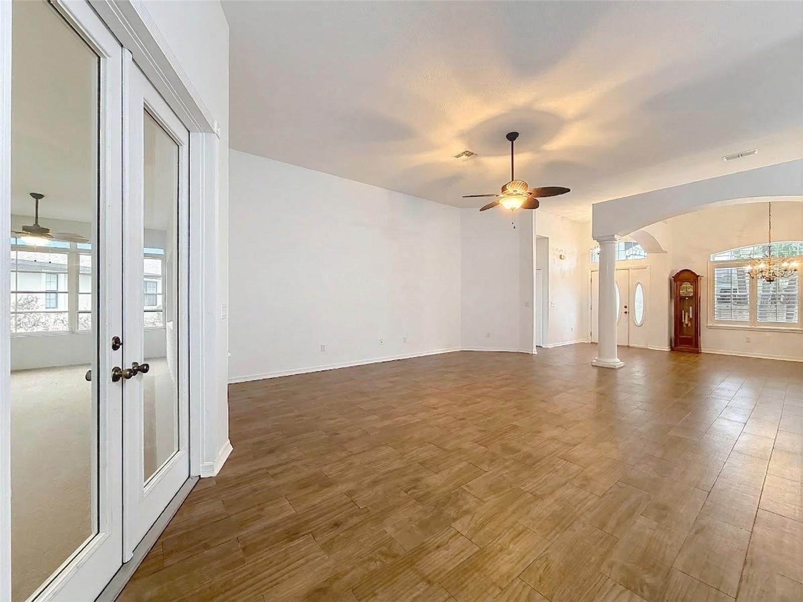 507 DOWLING CIR, LADY LAKE, FL, 32159