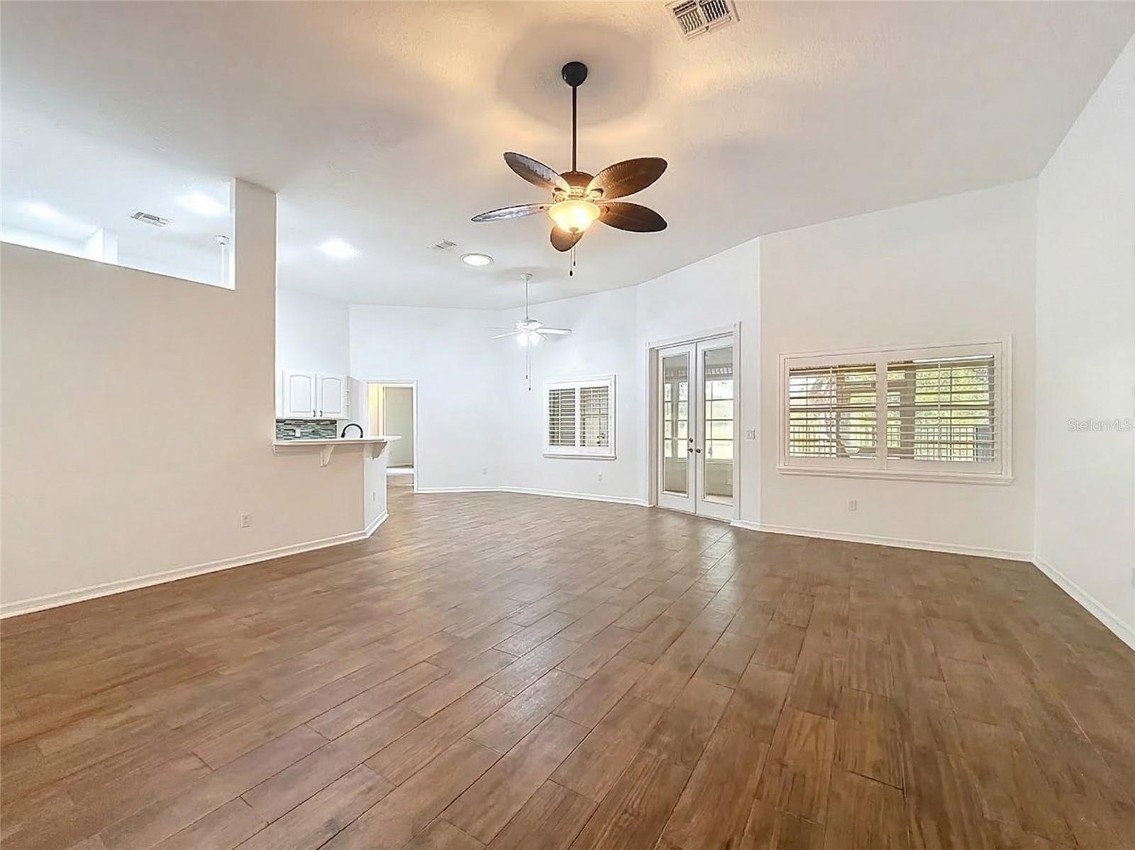 507 DOWLING CIR, LADY LAKE, FL, 32159