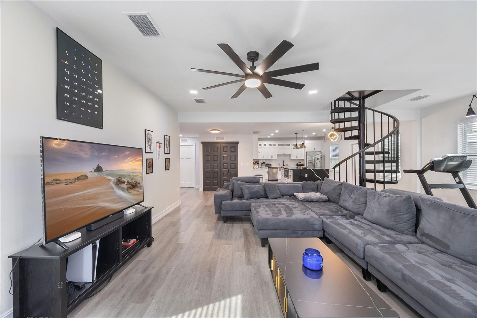 914 E NORTH BAY ST, TAMPA, FL, 33603