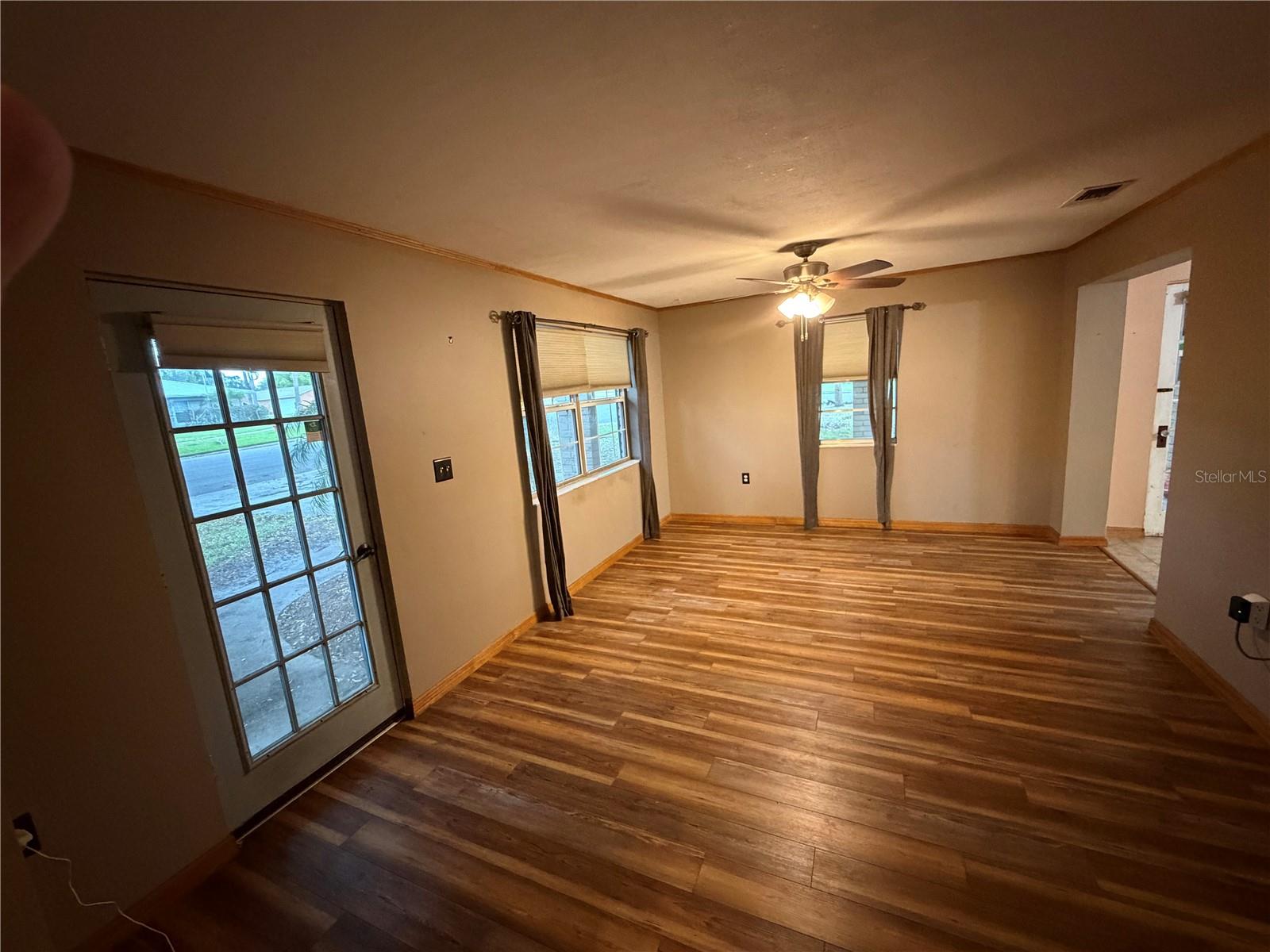 1413 ORANGE AVE, TAVARES, FL, 32778