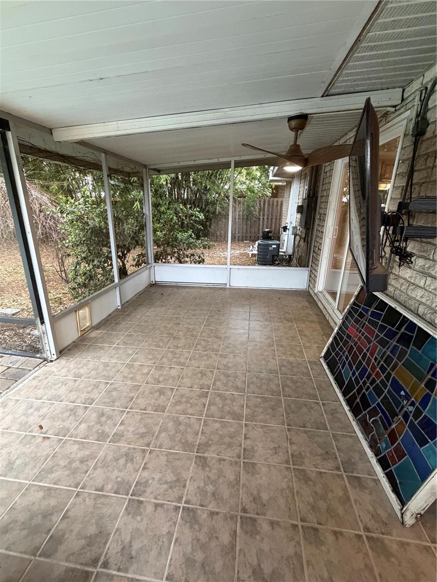 1413 ORANGE AVE, TAVARES, FL, 32778