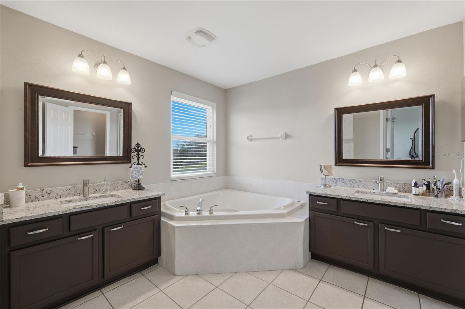 1312 BROOKE VIEW DR, ODESSA, FL, 33556
