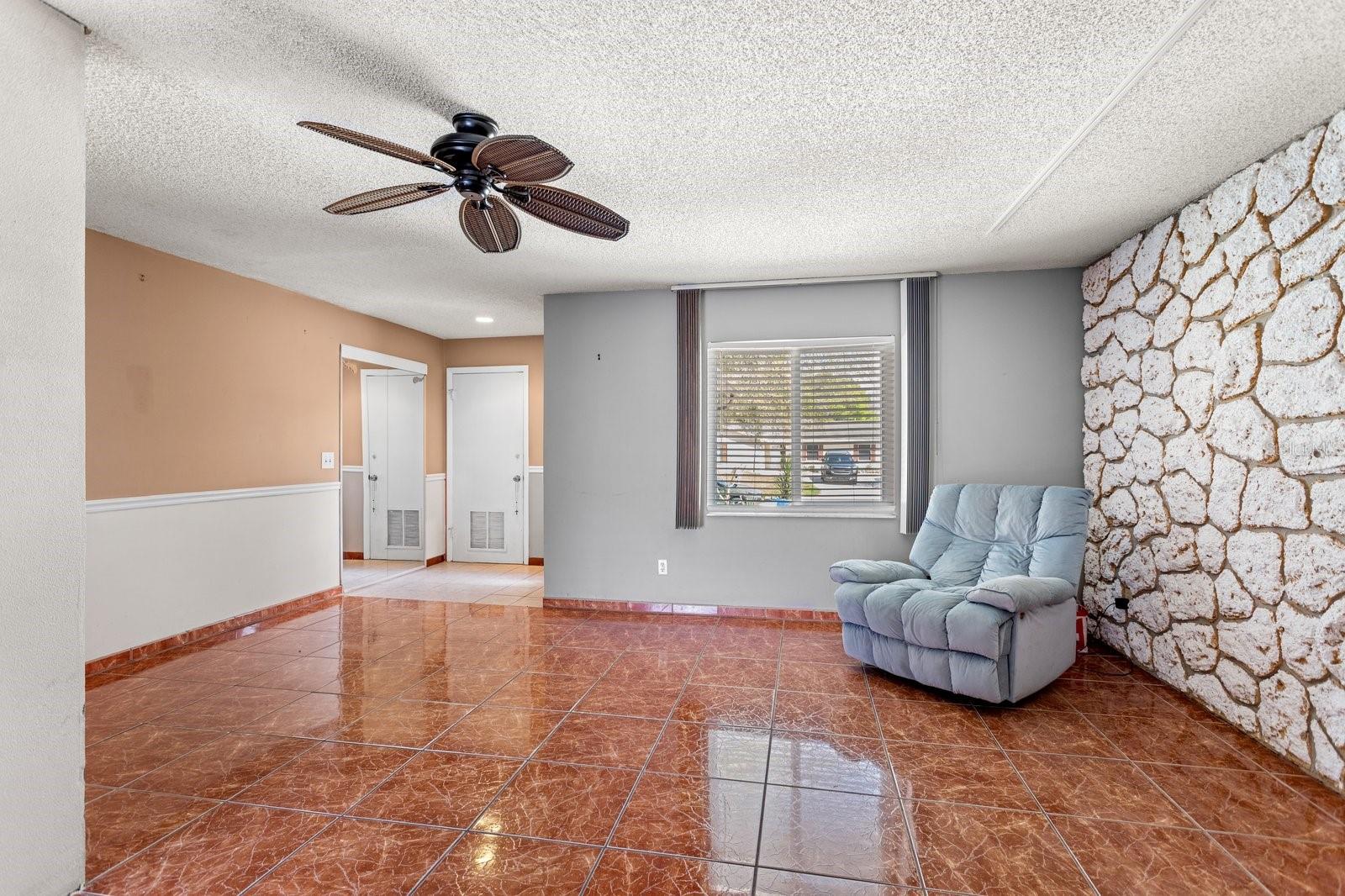 2356 VALLEY AVE, KISSIMMEE, FL, 34744