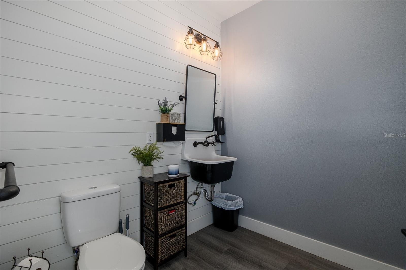 8312 US HIGHWAY 19, PORT RICHEY, FL, 34668