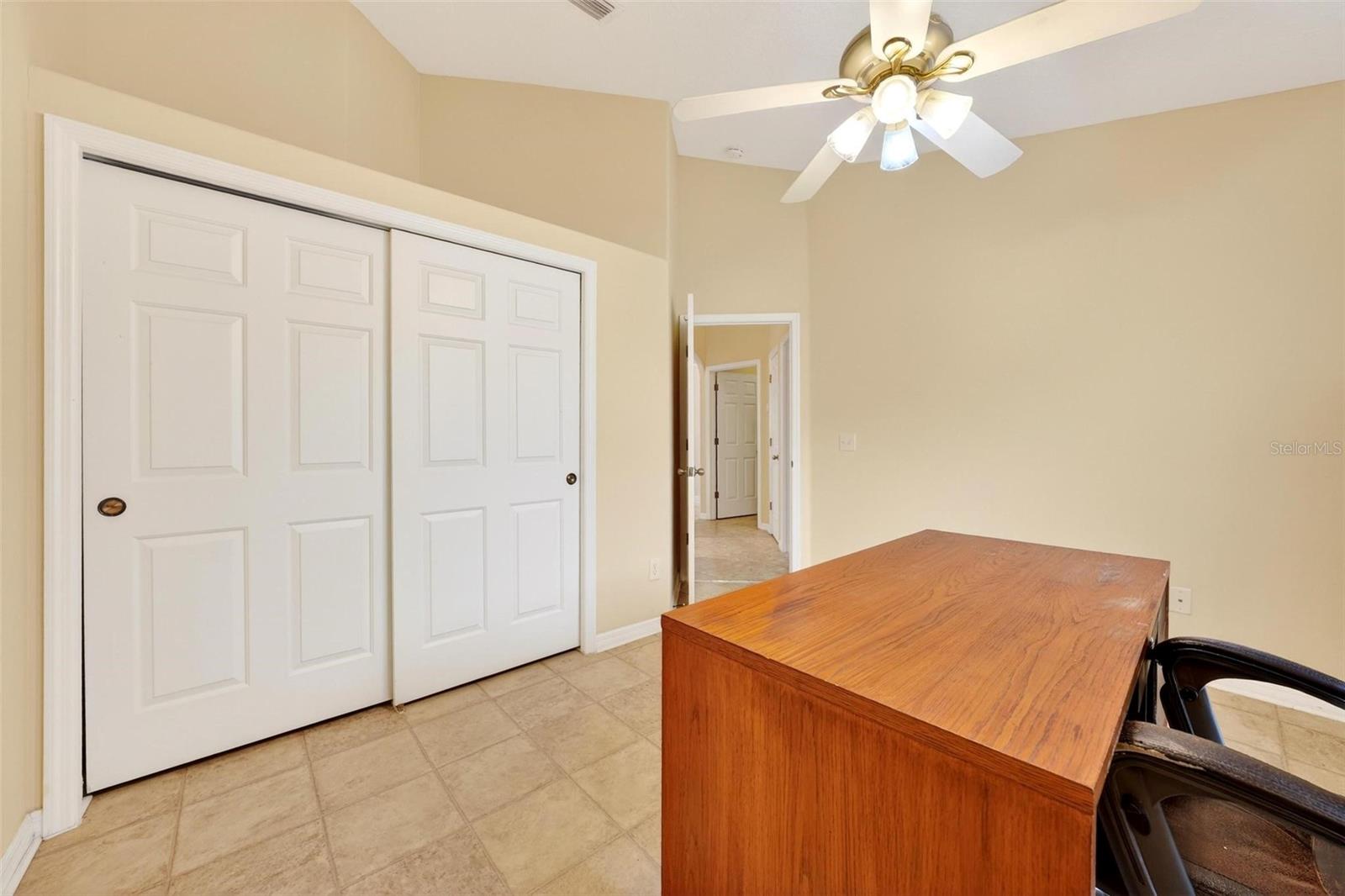 1010 VINDALE RD, TAVARES, FL, 32778