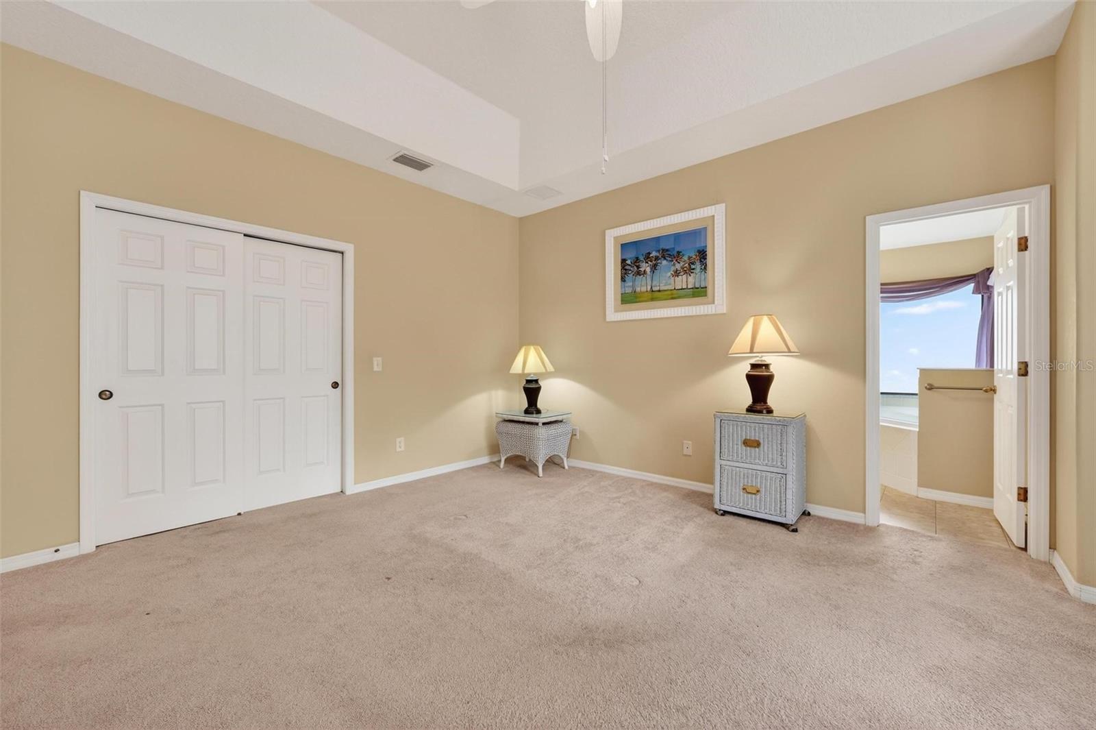 1010 VINDALE RD, TAVARES, FL, 32778
