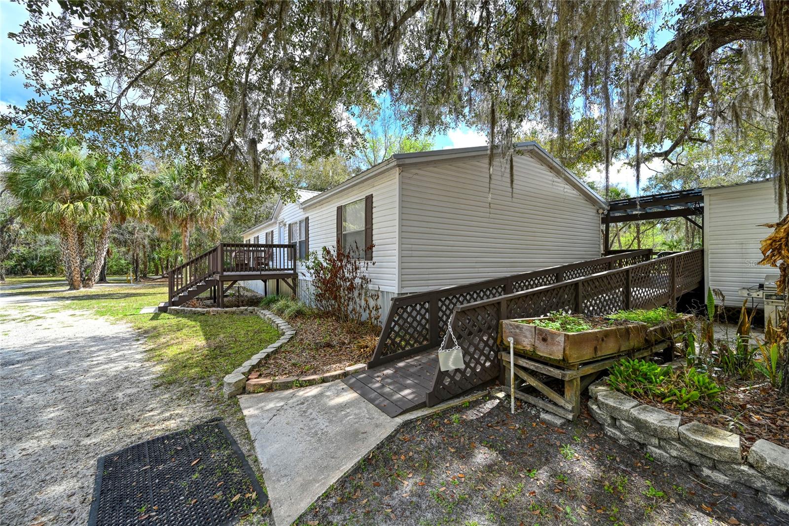 5011 SE 193RD PL, INGLIS, FL, 34449