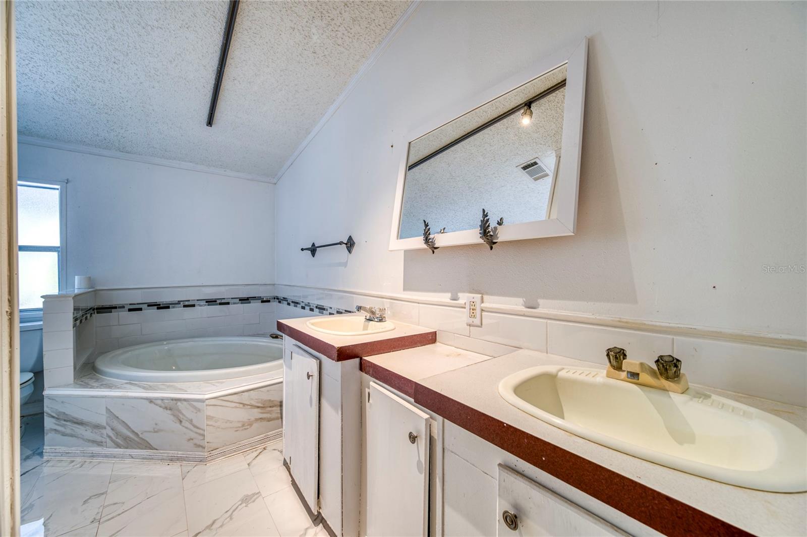 5011 SE 193RD PL, INGLIS, FL, 34449
