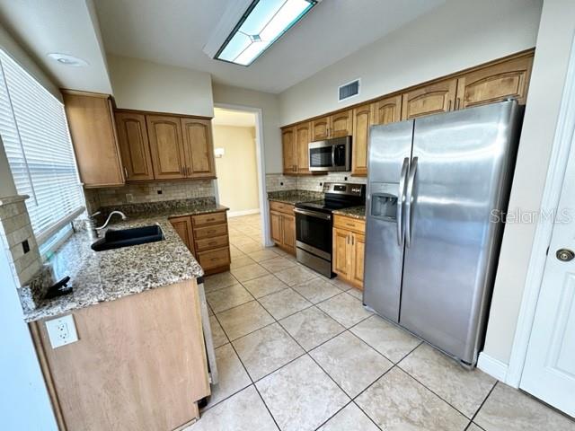 955 W CHARING CROSS CIR, LAKE MARY, FL, 32746