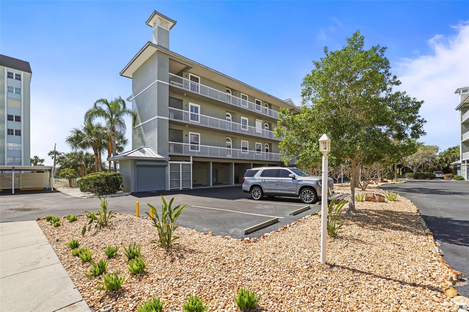 5 ISLAND PARK PL #206, DUNEDIN, FL, 34698