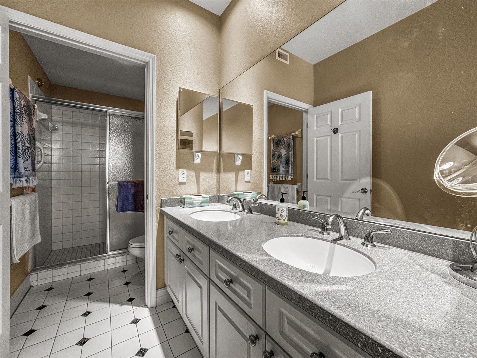 5 ISLAND PARK PL #206, DUNEDIN, FL, 34698