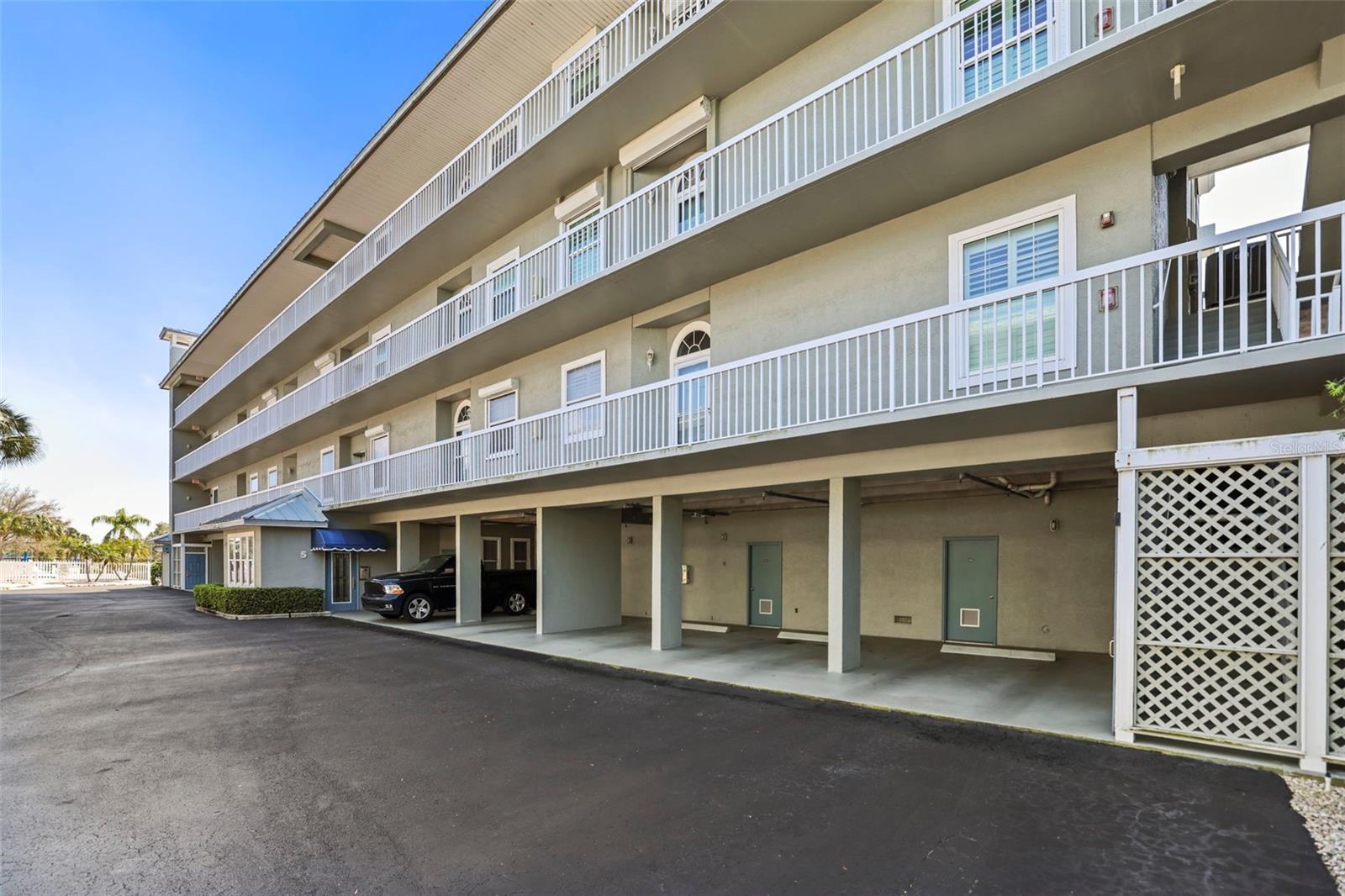 5 ISLAND PARK PL #206, DUNEDIN, FL, 34698