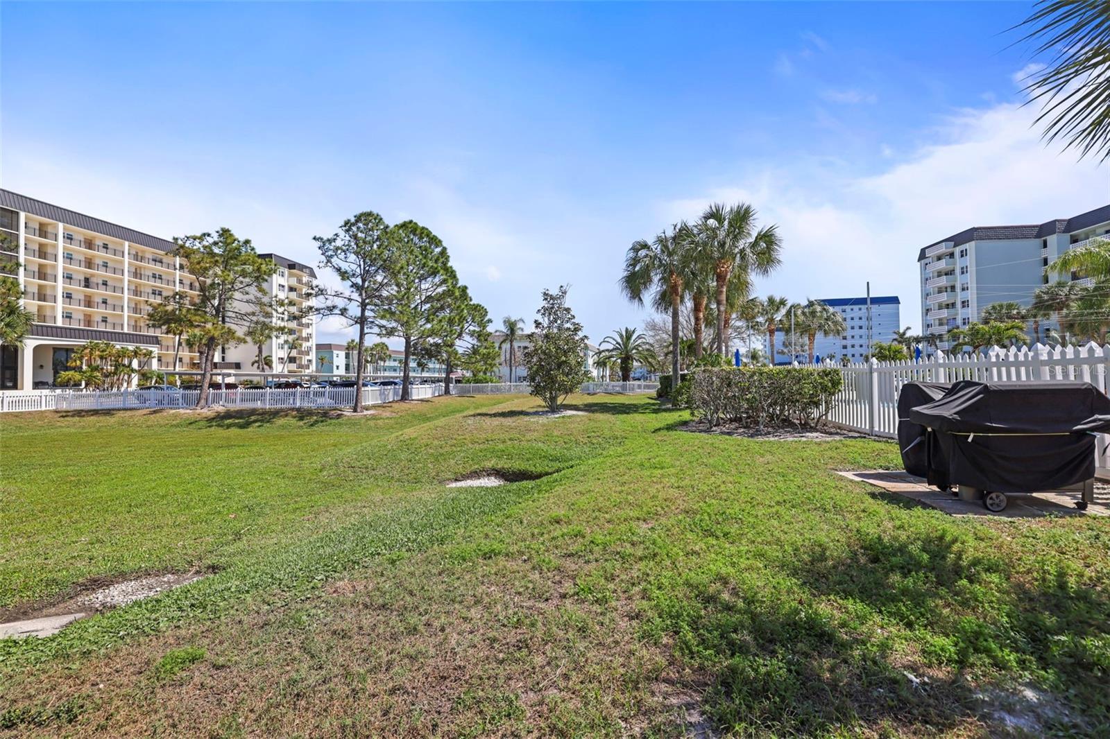 5 ISLAND PARK PL #206, DUNEDIN, FL, 34698