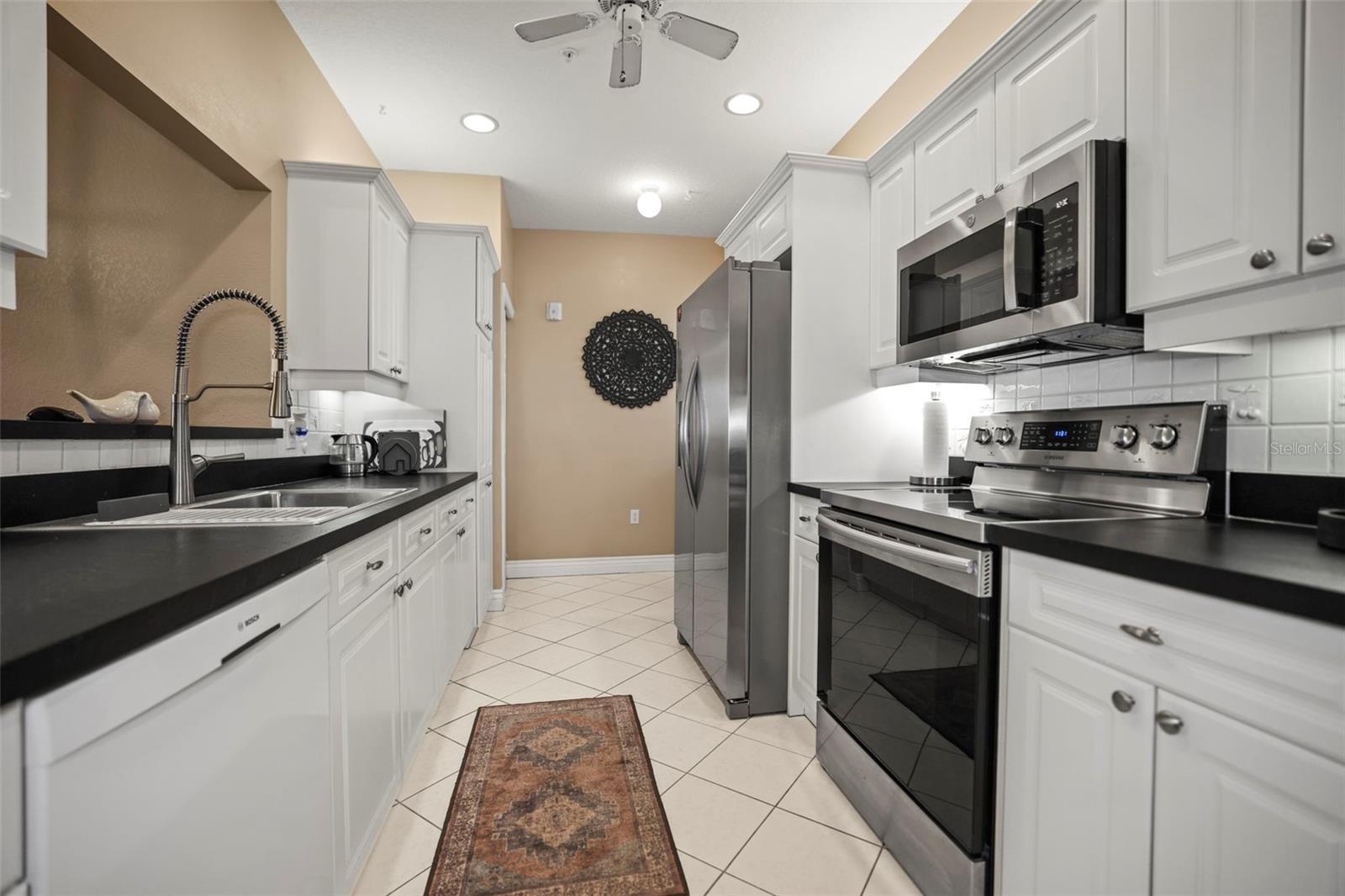 5 ISLAND PARK PL #206, DUNEDIN, FL, 34698