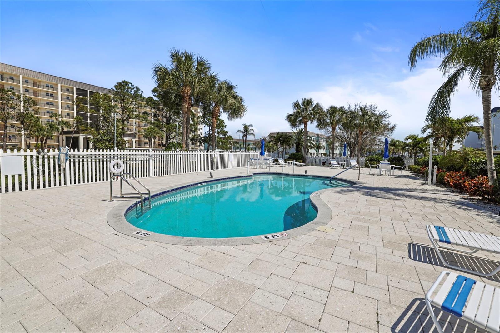 5 ISLAND PARK PL #206, DUNEDIN, FL, 34698