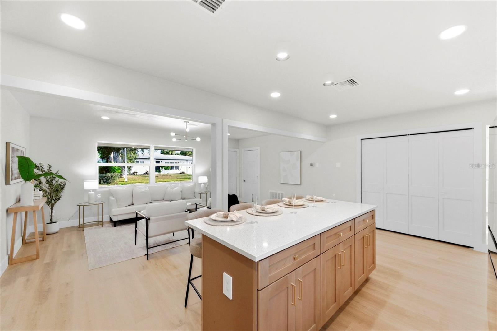 2860 64TH TER S, ST PETERSBURG, FL, 33712