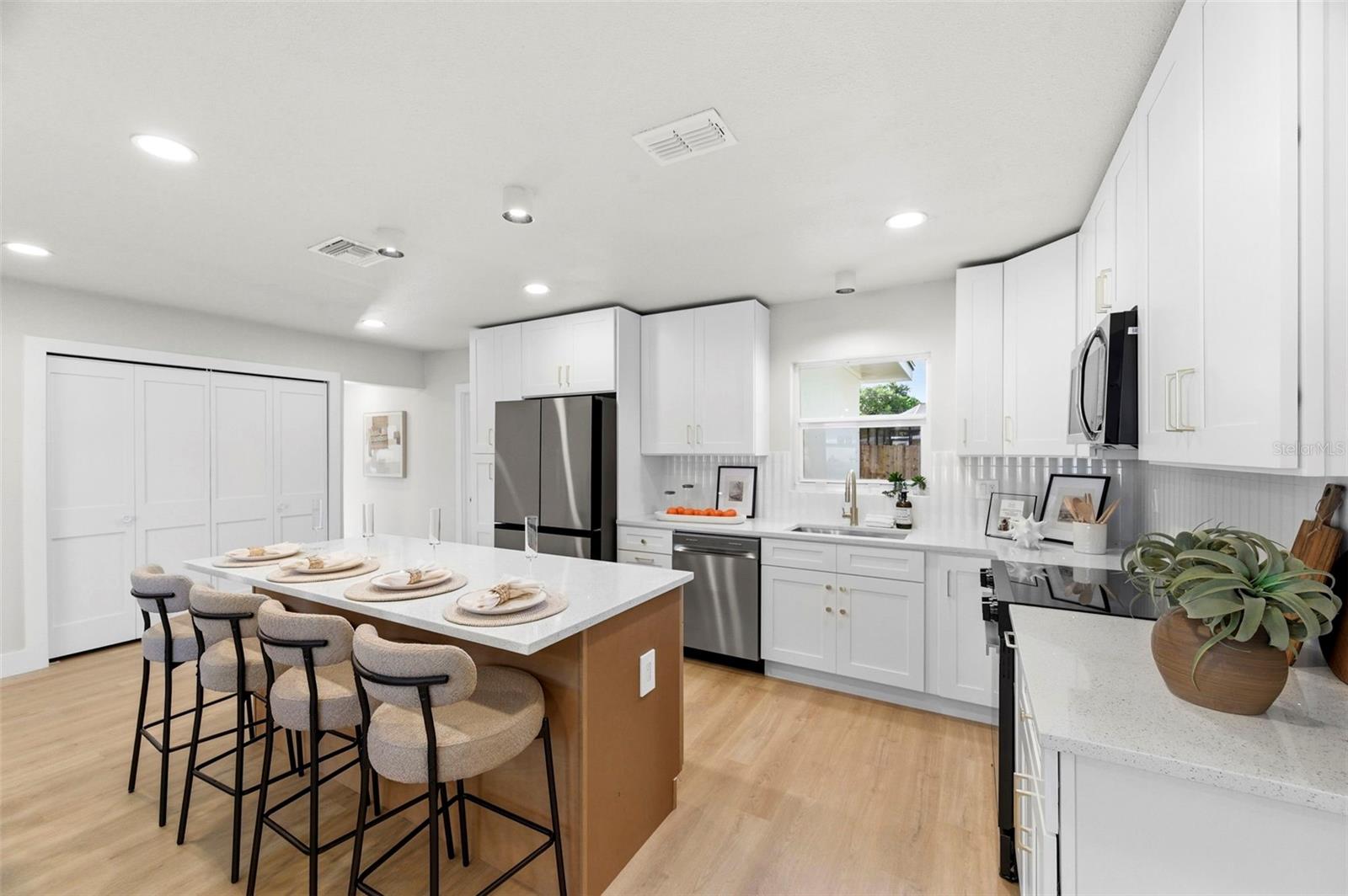 2860 64TH TER S, ST PETERSBURG, FL, 33712