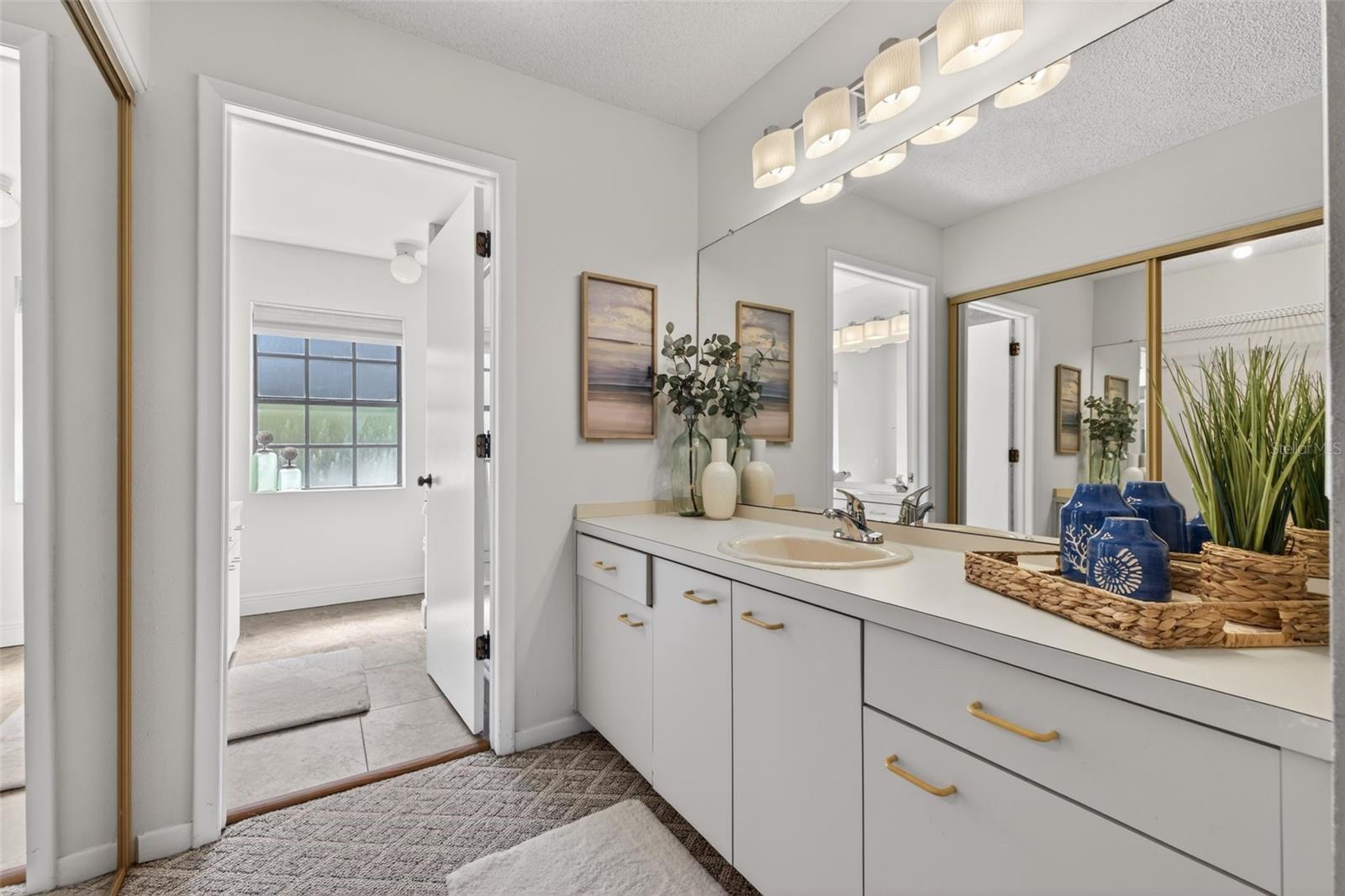 Dual Sink areas in the primary suite