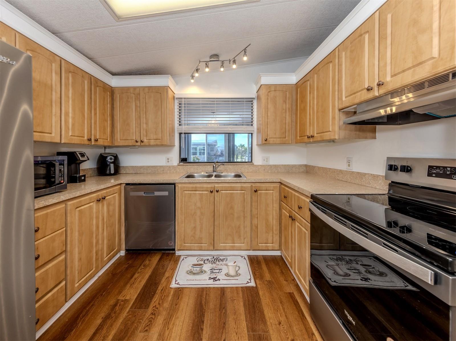 295 ANCHORS WAY, NORTH PORT, FL, 34287