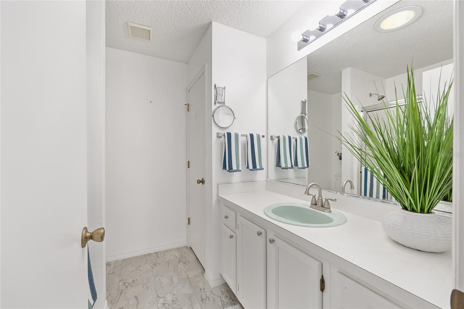 2604 PRIVADA DR, THE VILLAGES, FL, 32162