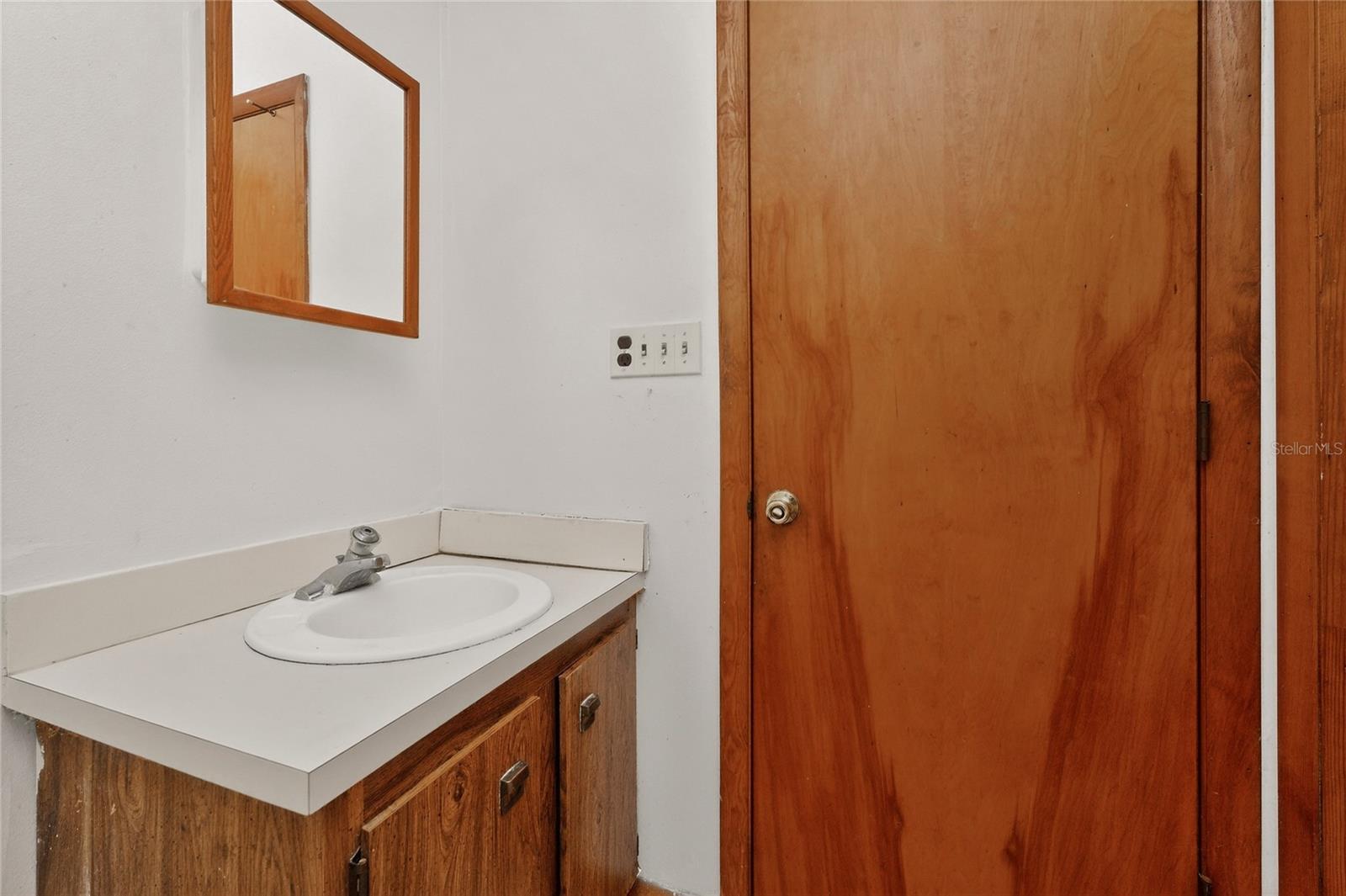 401 AQUI ESTA DR, PUNTA GORDA, FL, 33950