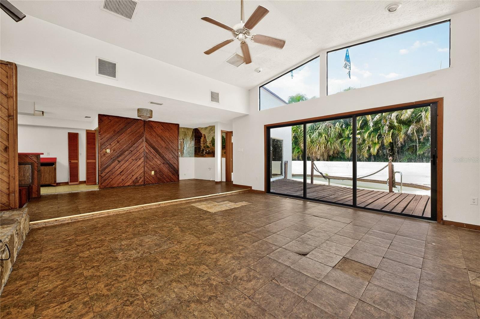 401 AQUI ESTA DR, PUNTA GORDA, FL, 33950