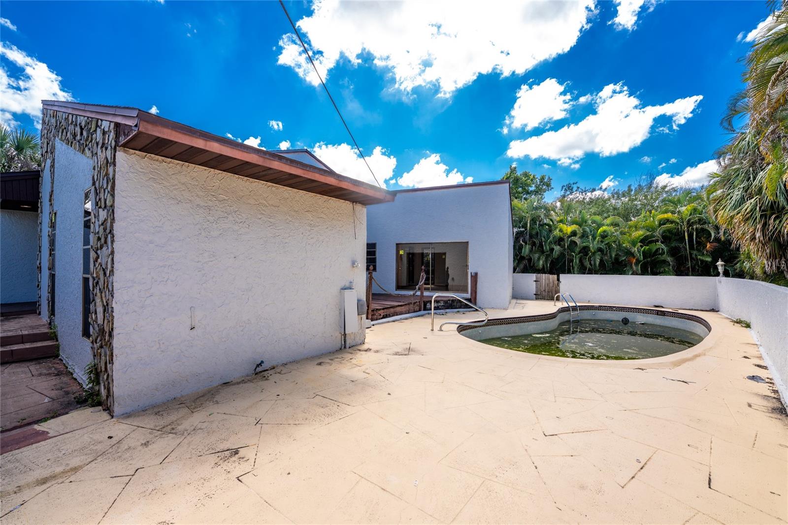 401 AQUI ESTA DR, PUNTA GORDA, FL, 33950