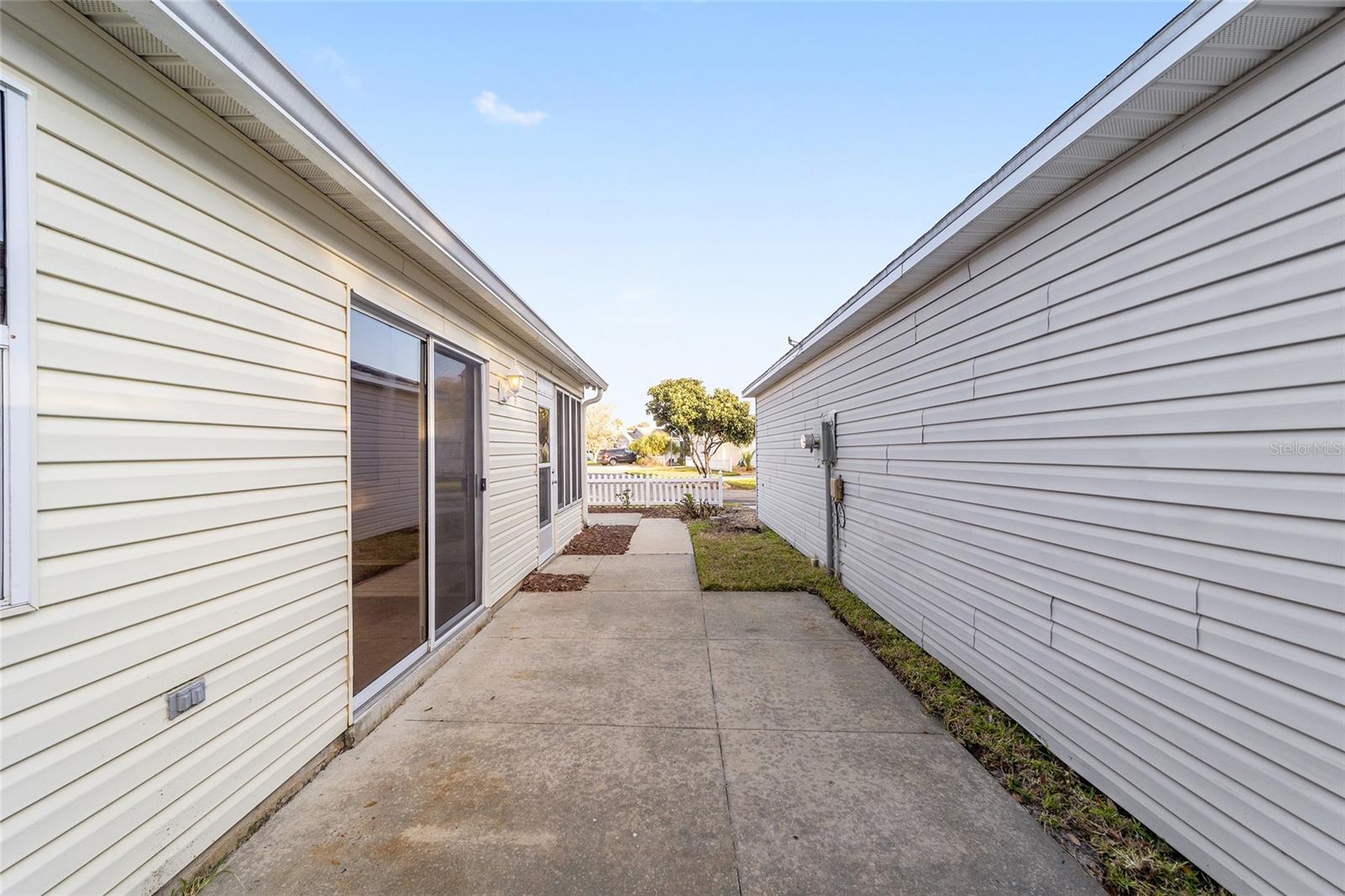 1710 MORELOS RD, THE VILLAGES, FL, 32159