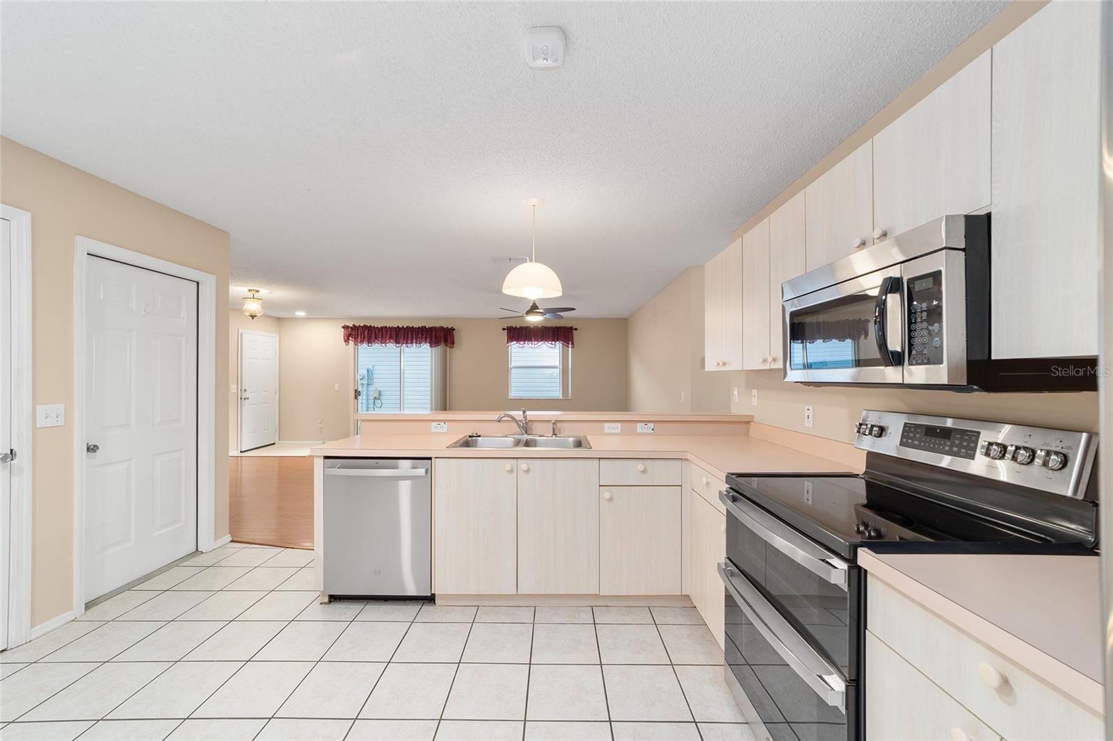 1710 MORELOS RD, THE VILLAGES, FL, 32159